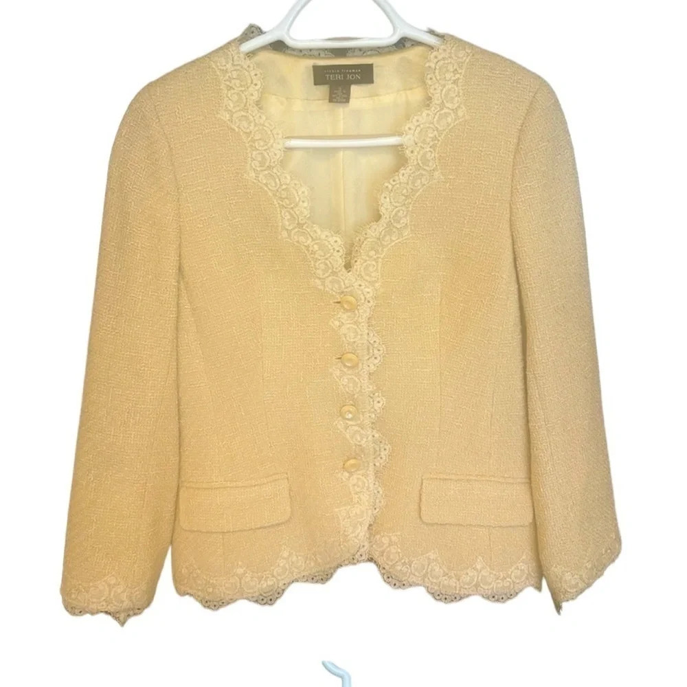 Rickie Freeman for Teri John beautiful size 10 silk lace and cotton blazer